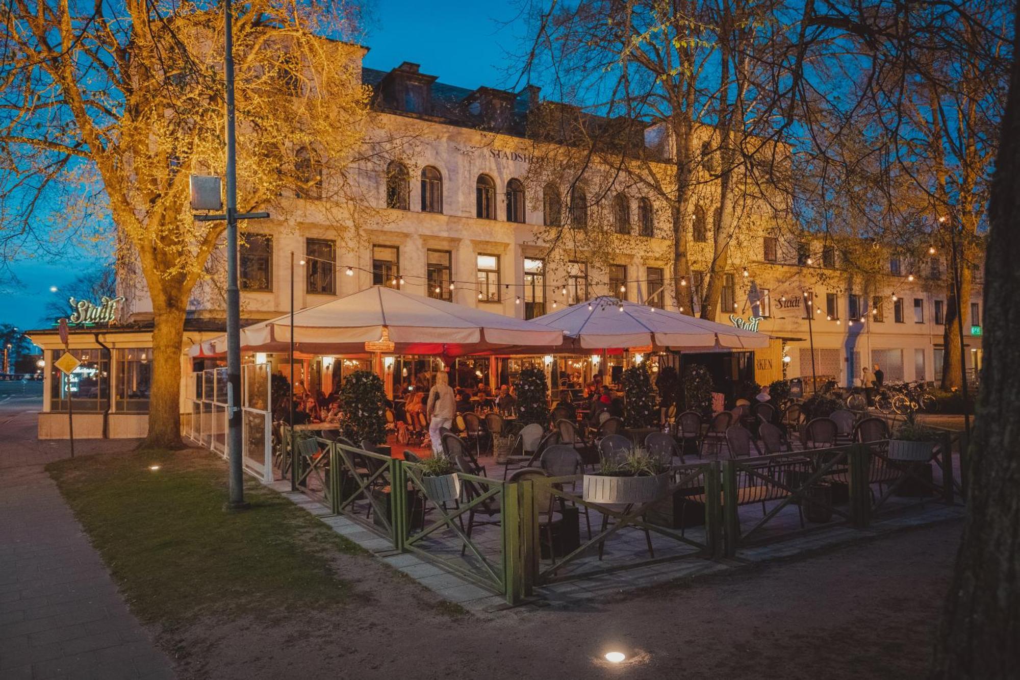 Stadshotellet Lidkoping Exterior photo